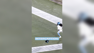 We get things starting BHAM, with a Joe Powell INT #ufl #texas #alabama #interception #football