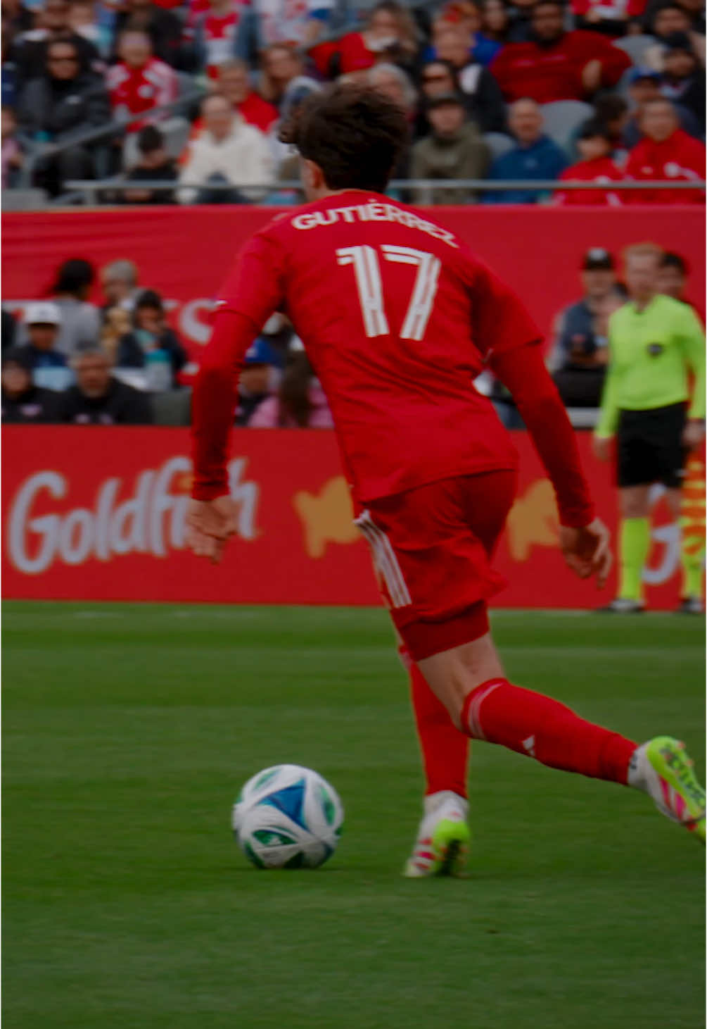 Don’t do ‘em like that Guti ???? #cf97 #mls #messi #soccer #nutmeg #football