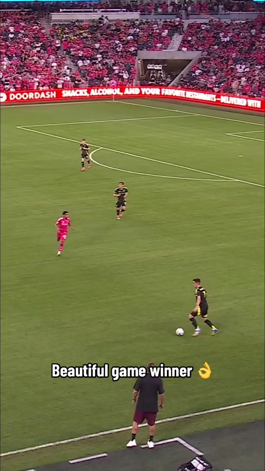 Diego Rossi is ballin' #mls #soccer #uruguay #goal #win