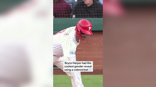 Trea Turner helped Bryce Harper with his in-game gender reveal (via @MLB, @nbcsphilly) #mlb #baseball #bryceharper #phillies #genderreveal