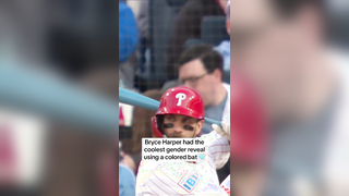 Trea Turner helped Bryce Harper with his in-game gender reveal (via @MLB, @nbcsphilly) #mlb #baseball #bryceharper #phillies #genderreveal