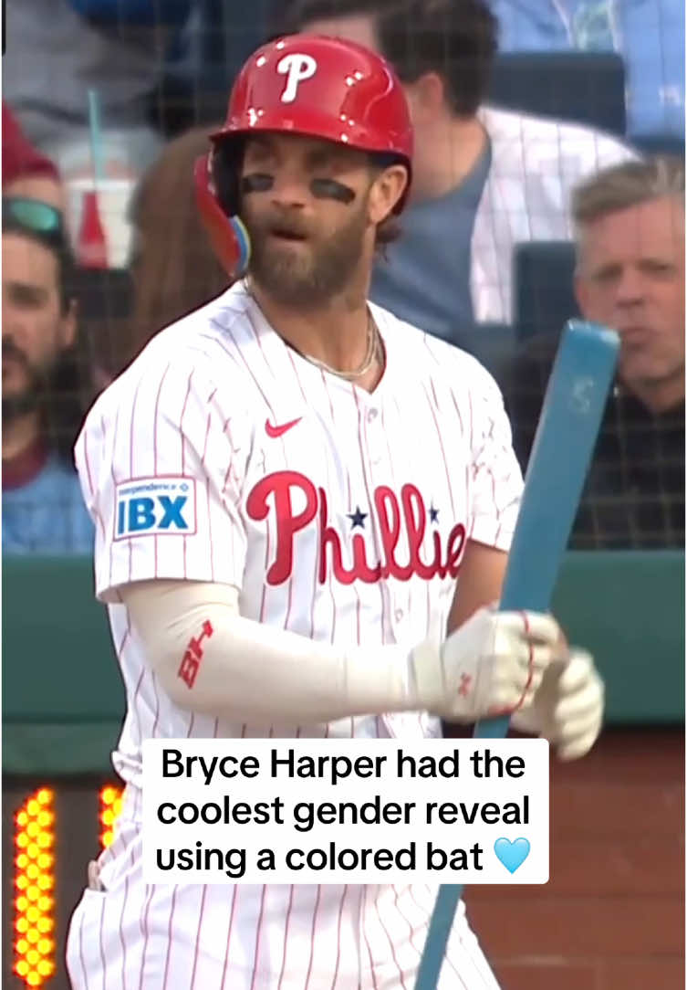 Trea Turner helped Bryce Harper with his in-game gender reveal (via @MLB, @nbcsphilly) #mlb #baseball #bryceharper #phillies #genderreveal