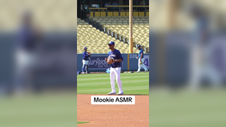 this is mesmerizing #ASMR #dodgers #mookiebetts #mlb