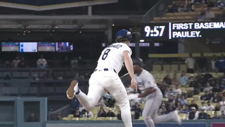 FULL INNING: Kiké Hernandez closes out a Dodgers win (Position player pitching!)