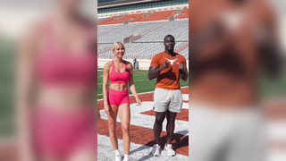 Texas football players are legit @d.aavviidd #texasfootball #texasl...