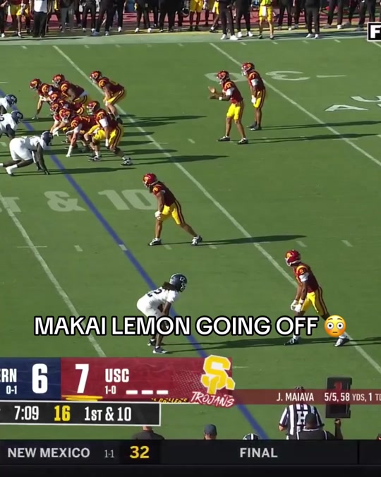 2 CATCHES FOR 136 YARDS AND 2 TDs in THE FIRST QUARTER OMGGG (via @...