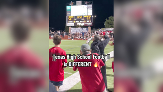 This crowd was RIDICULOUS #txhsfb #football #texas #dallas #housto...