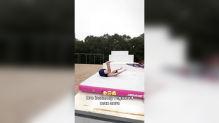 He walked off like nothing (via parkour_parker/TT) #viral #fyp #...