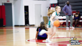 GUARD YOUR ANKLES! Summer Kuchar Drops Defender and Sinks the Shot 😳🔥