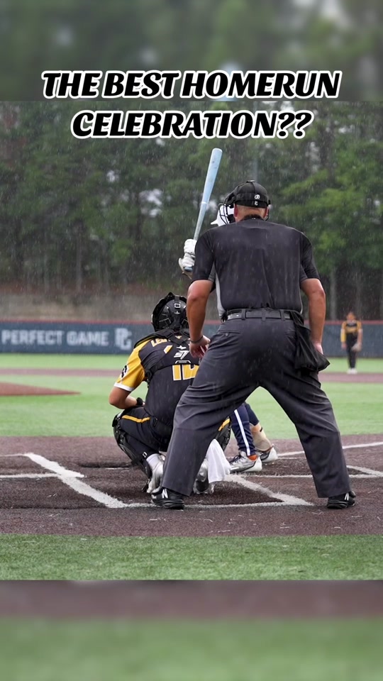 This has to be one of the best HR celebrations#fyp#soccer#baseball#...