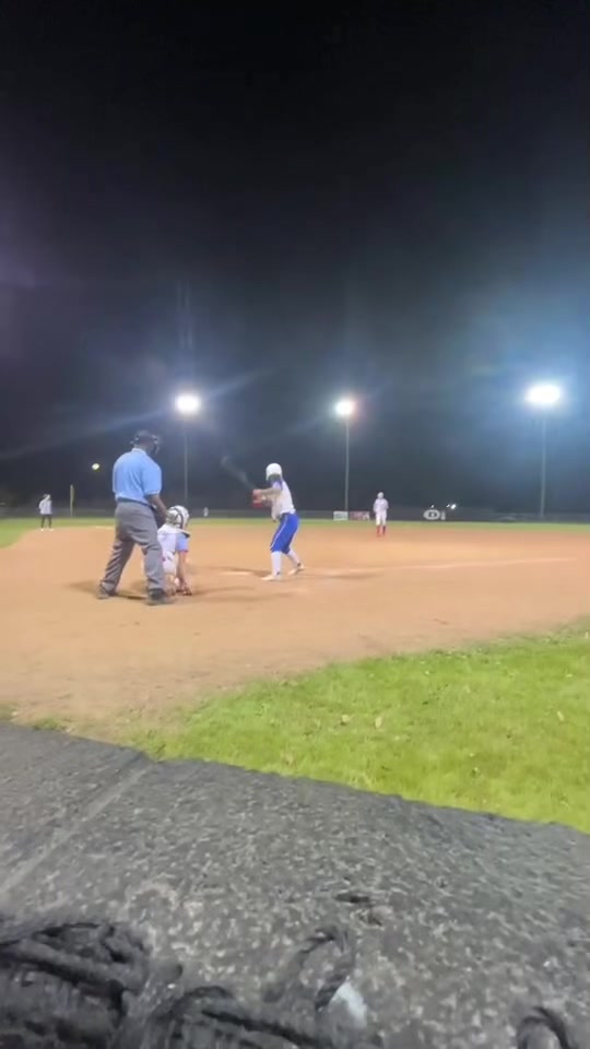 homerunn… #softball#homerun #trending #lefty # #fyp #fyppppppppppppp...