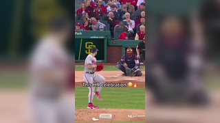 This was tough from Rhys Hoskins #mlb #baseball #philadelphia #home...