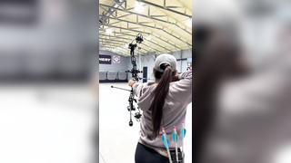 Been on the indoor season grind #mathewsarchery #archery