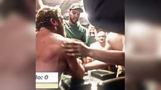 Wait for Devon Larratt’s turn #armwrestle #armwrestling #armwrestl...