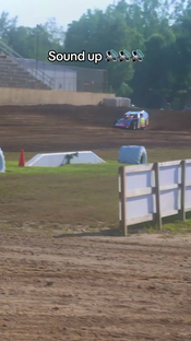 The first lap he didn’t even lift but I didn’t get it with sound due ...