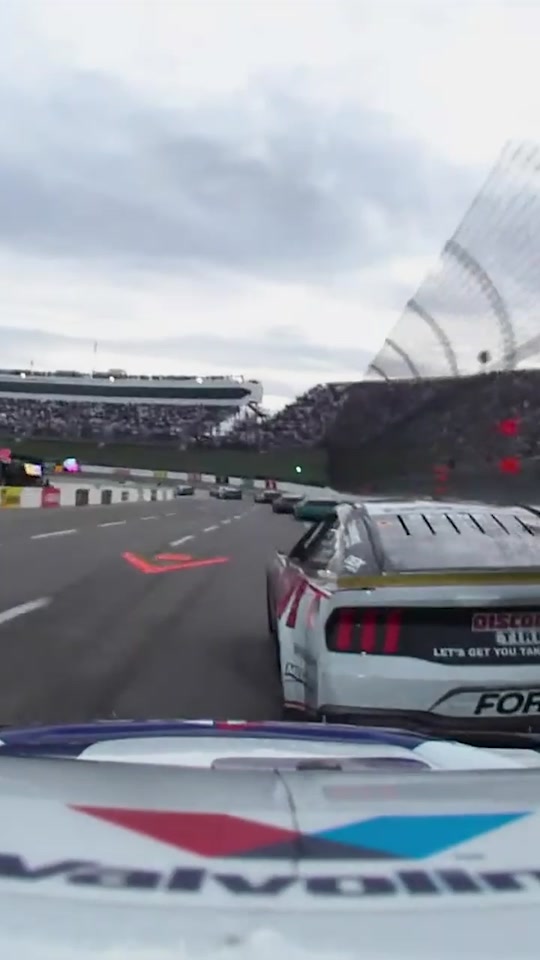 William Byron will race for a championship in Phoenix! The No. 24 tea...