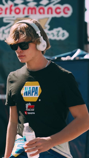 spin it #fyp #nascar #ForYouPizza #edit #cars #foryou