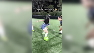 Entire team didn’t stand a chance ‍ (via @ATHENEA FC) #soccer