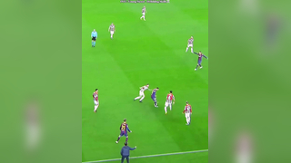 Young Messi - Dribbling Skills #soccer #messi #soccertiktok #lionel...