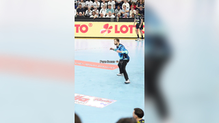 Goalkeeping perfection by Andi Wolff @THW Kiel #daikinhbl #hbl #ha...