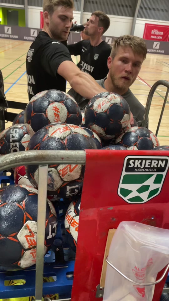 So sticky today 🫣 #fyp #fypシ #foryou #viral #handball #handballplaye...