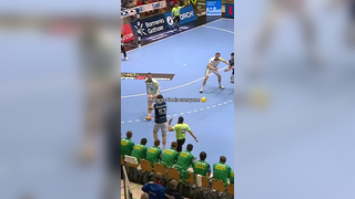 That’s a shot fake in perfection #daikinhbl #hbl #handball