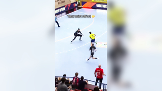 Keeper got cooked here ? #håndbold #handball #ehfel #elm #spin