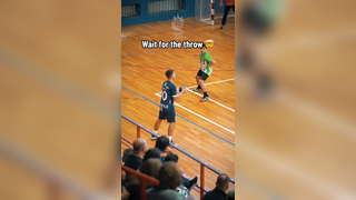 That fake was tough ‍ (via ffaussolazzo/IG) #handball #fake #throw ...