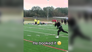 He was moving (via @Ultiworld) #frisbee #run #catch
