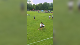 There is nothing over there Wax? #frisbee #ultimatefrisbee #sport #at...