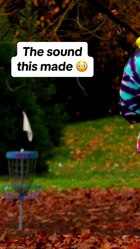 (via frisbeeshade/IG) #frisbee #ultimatefrisbee #frisbeegolf #snap