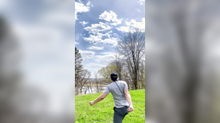 Nice and easy #frisbee #trixshot #trickshot