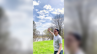 Nice and easy #frisbee #trixshot #trickshot