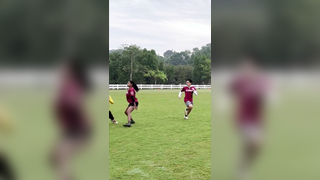 Man gotta twist and turn before sending it deep ‍ #frisbee