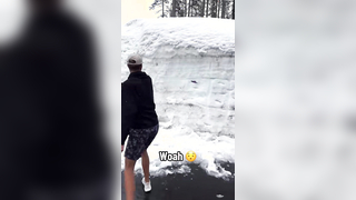 Satisfying (via gannon_buhr/IG) #frisbee #snow #satisfying