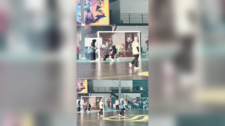 Did it touch or is airbounce actually back? ‍ #ultitudefrisbee #ul...