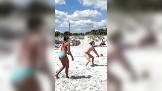 #beachvolleyball #bikini #huntinfishinglovineveryday #womenwelove #fyp