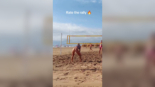 Rally alert @Rayaa #volleyball #beachvolleyball #beachvolley #vol...