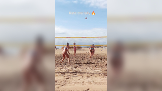 Rally alert @Rayaa #volleyball #beachvolleyball #beachvolley #vol...