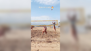 Rally alert @Rayaa #volleyball #beachvolleyball #beachvolley #vol...