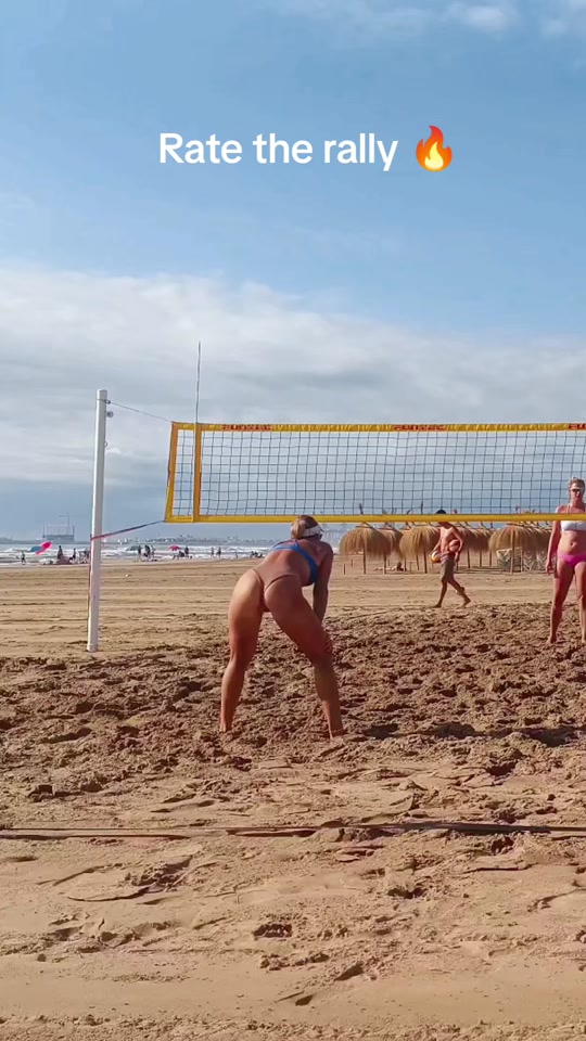 Rally alert @Rayaa #volleyball #beachvolleyball #beachvolley #vol...
