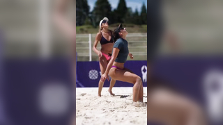 #beachvolleyball #huntinfishinlovineveryday #womenwelove #fyp