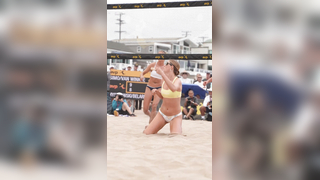 Scrap and score. Simo/Van Winkle with a gritty sequence at the 2025 M...