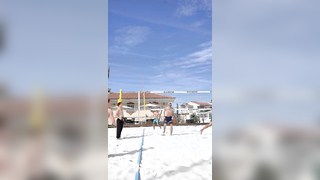 Wait what #beachvolleyball #volleyball #beachvolley @Christian Sørum ...