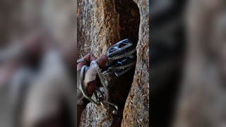 Desperate times, desperate pieces #climbing #tradclimbing #rockclimbing