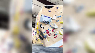 Never let them know your next move ? #bouldering #dyno #movement #...