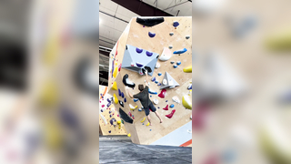 Never let them know your next move ? #bouldering #dyno #movement #...