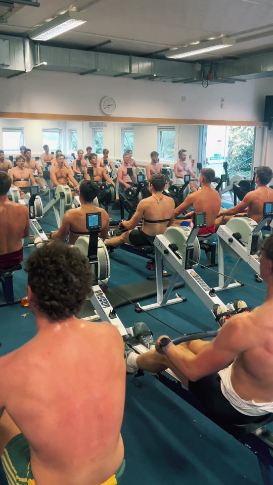 Putting in that winter grind #brookes #rowing #training #sweaty #work...