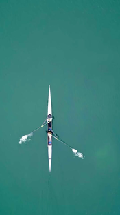 In sync @estherschoeberl #rowingmorethanasport #generationrowing...