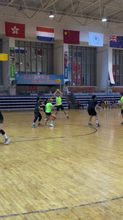 TeamNL Korfbal gaat lekker in China #smoothoperator #teamnl #korf...